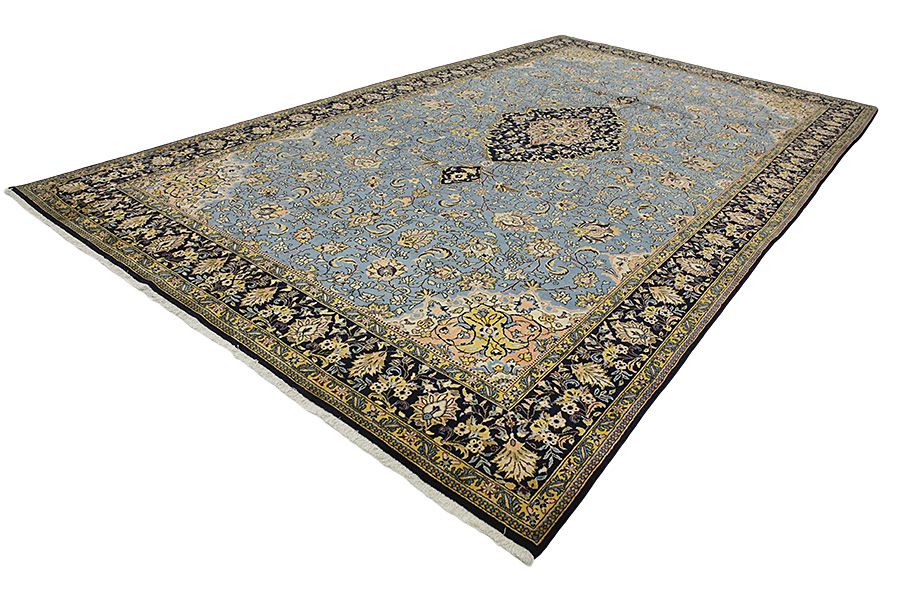 Isfahan Alfombra Persa 560x325 - Imagen 2